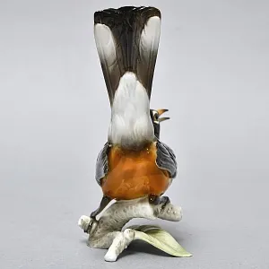 Коллекционная Фарфоровая статуэтка «Птица - Американский дрозд», Hutschenreuther Германия. 