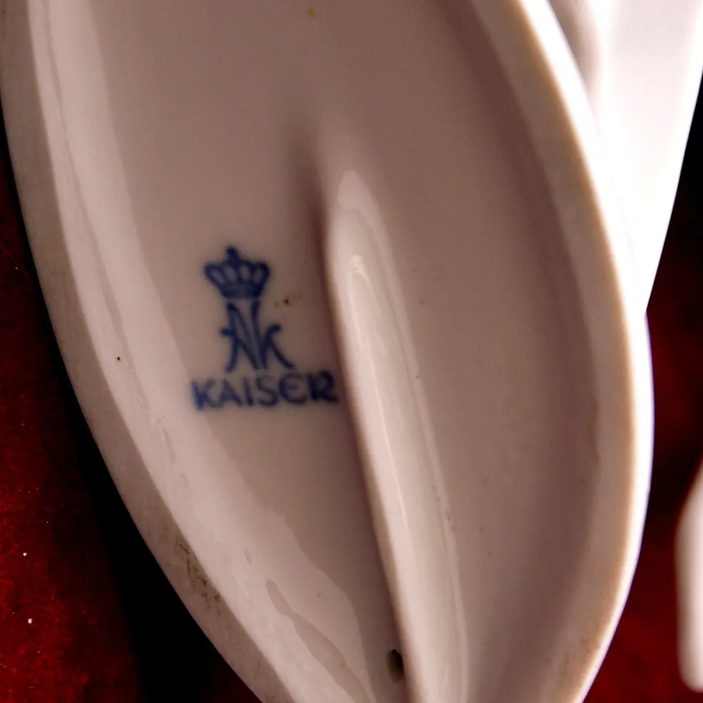 Редкая!!! Коллекционная Фарфоровая статуэтка «БЕГУЩАЯ ГАЗЕЛЬ», Kaiser Германия - 1970 год.