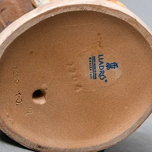 Коллекционная Фарфоровая статуэтка «Юный монах и его паства», Lladro серия Грес, Испания. 