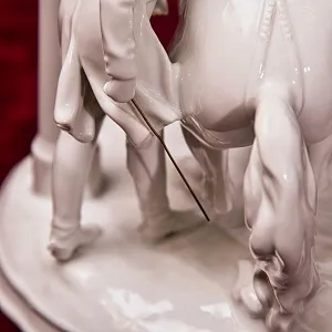 Редкая! Фарфоровая статуэтка «ТРЕНИРОВКА», Wiener Porzellanmanufaktur Augarten, Австрия, середина ХХ века.