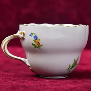 Чайная фарфоровая пара+Тарелка (Тройка) серии BLUME Фарфор MEISSEN / МЕЙСЕН Германия.