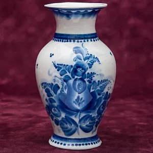 Авторская Коллекционная Фарфоровая Ваза «Тюльпан» СССР ГЖЕЛЬ - 1980 год.