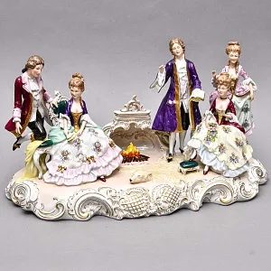 Редкость! Большая Фарфоровая статуэтка «Вечер у камина», Scheibe-Alsbach Германия, середина ХХ века.