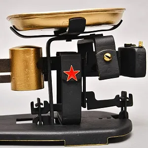 Редкость! Чугунные Бытовые Весы Повышенной точности до 2 кг. МВЗ СССР -1954 год.