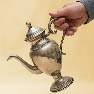 Классический Металлический Кофейник - Чайник на 0,5 литра. SHEFFIELD Англия, 50-е годы ХХ века.