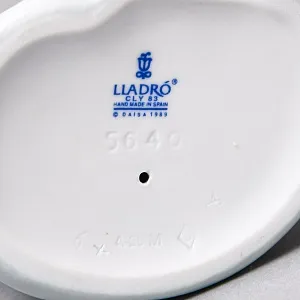 Коллекционная Фарфоровая статуэтка «Девочка с кошкой и собакой», Lladro / Лядро Испания. 