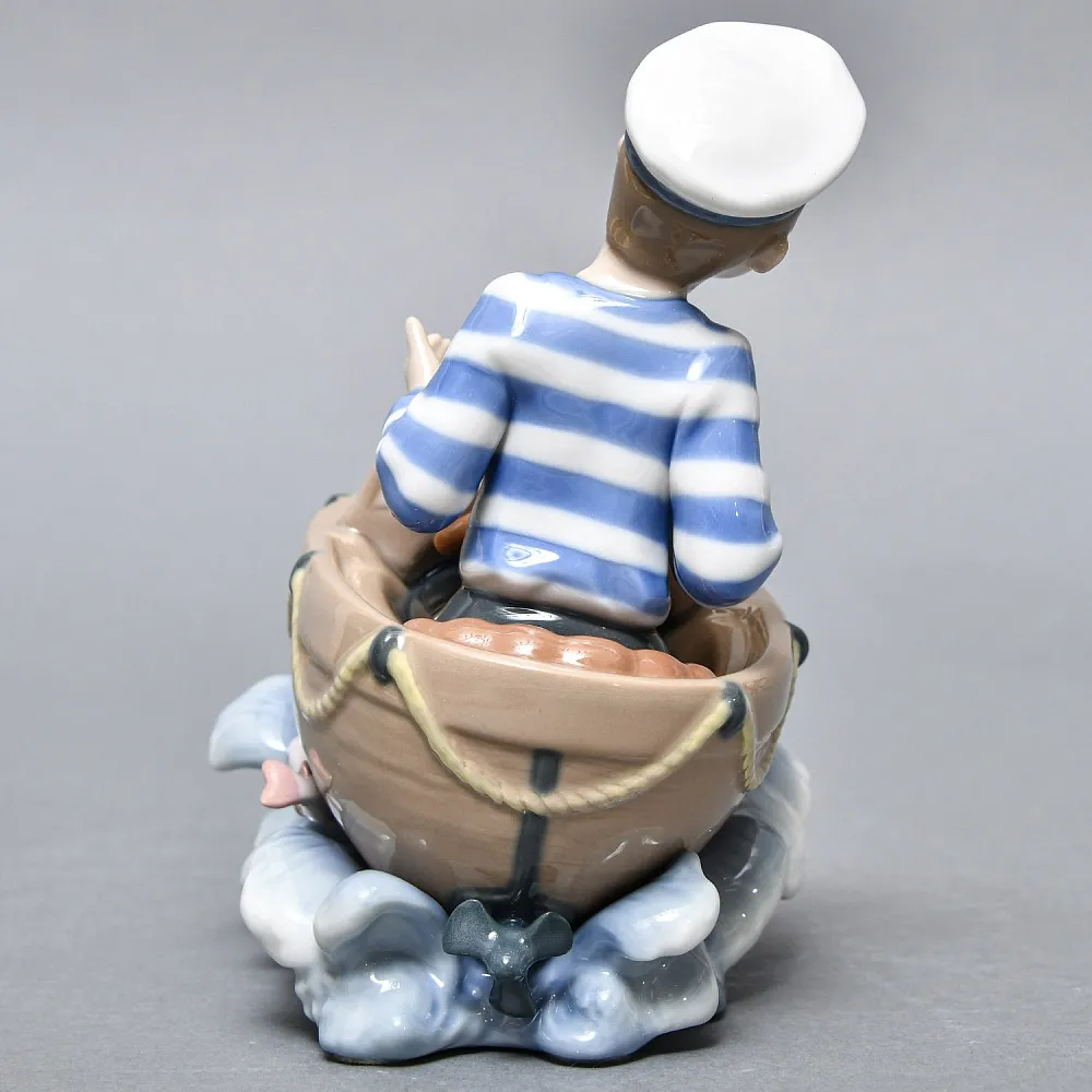 Коллекционная Фарфоровая статуэтка «Маленький капитан», Lladro Испания, 1993 - 1996 годы.