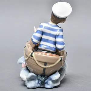 Коллекционная Фарфоровая статуэтка «Маленький капитан», Lladro Испания, 1993 - 1996 годы.