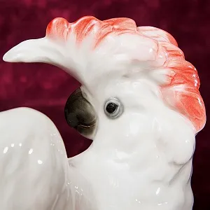 Большая Статуэтка Птица - Попугай - Какаду Малуккский, фарфор ИФЗ, Россия.