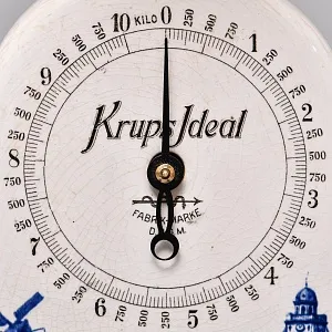 Редкость! Антикварные Кухонные Весы в Фарфоровом корпусе KRUPS IDEAL, Германия -1915 год.