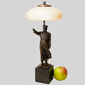 Авторская Настольная Лампа - Статуэтка "СТАЛИН" L'atelier ART & Bronze Франция, конец ХХ - начало ХХI веков.