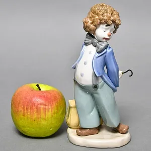 Коллекционная Фарфоровая статуэтка «Клоун с зонтиком», NAO by Lladro (Ллядро) Испания.
