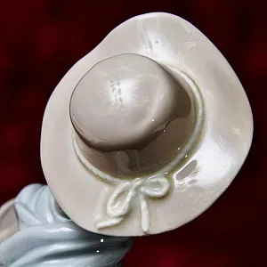 Редкость!!! Коллекционная Фарфоровая Статуэтка «Бродячий музыкант. Скрипач», Lladro Испания - 1974 год.