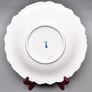 Коллекционное Фарфоровое Блюдо - Тарелка «Букет с маргариткой» Кобальт, MEISSEN Германия - 1955 год.