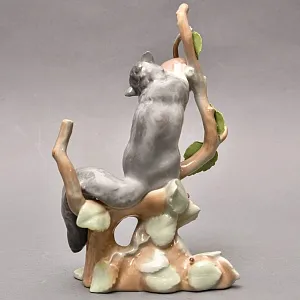 Коллекционная Фарфоровая статуэтка «Белка. Соня», Lladro / Лядро Испания.