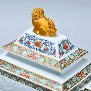 Фарфоровый Чайный сервиз на 4 персоны «Японский символизм», Япония - конец ХХ века.