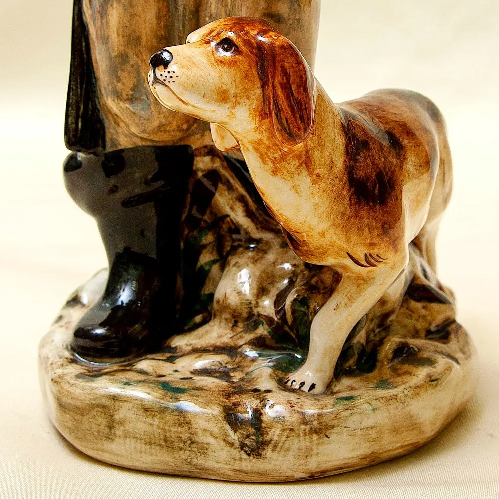 Авторская Коллекционная Фарфоровая Статуэтка «Охотник - Утиная охота», Россия.