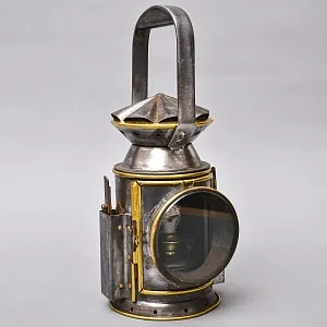 Редкость! Старинный Сигнальный Керосиновый Фонарь, C.EASTCATE & SON Ltd Англия -1944 год.