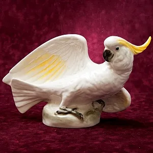 Большая Статуэтка Птица - Попугай - Какаду Желтохохлый, фарфор ИФЗ, Россия.
