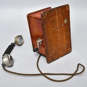 Антикварный Настенный Телефонный аппарат - Телефон «CHARLES FEVTS N.V.», Бельгия -1915 год. 