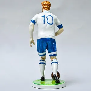 Большая Коллекционная Авторская Статуэтка «Футболист ДИНАМО», фарфор, Россия -1993 год.