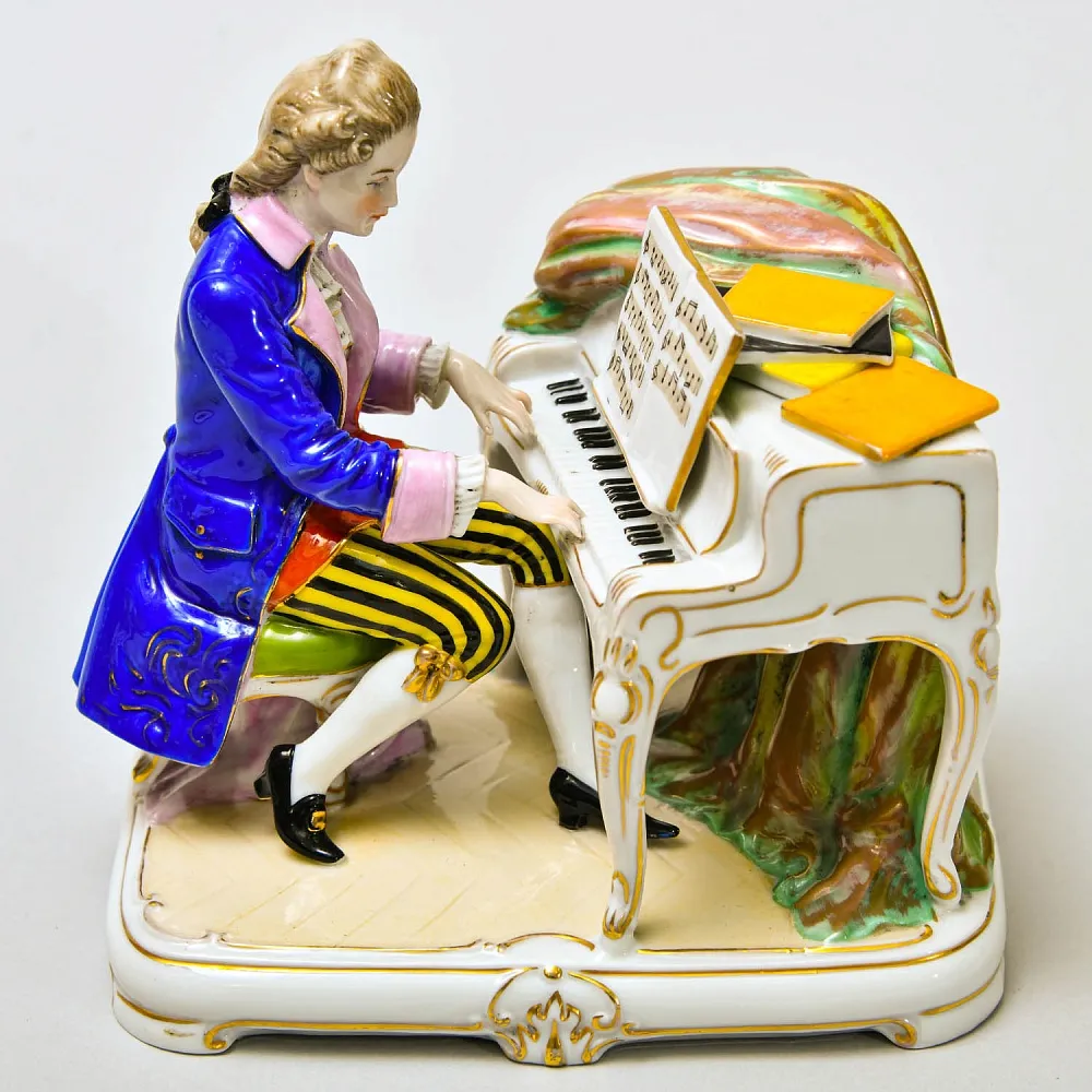 Старинная Фарфоровая Статуэтка «Пианист - Моцарт», Scheibe - Alsbach Германия.