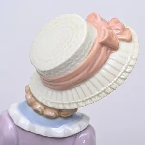 Коллекционная Фарфоровая статуэтка «Девочка с куклой», Lladro Испания, 1978 год.