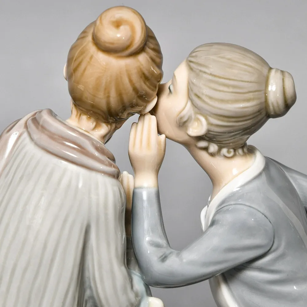  Коллекционная Фарфоровая статуэтка «Сплетницы», Lladro / Лядро Испания, 1978 - 1985 годы.