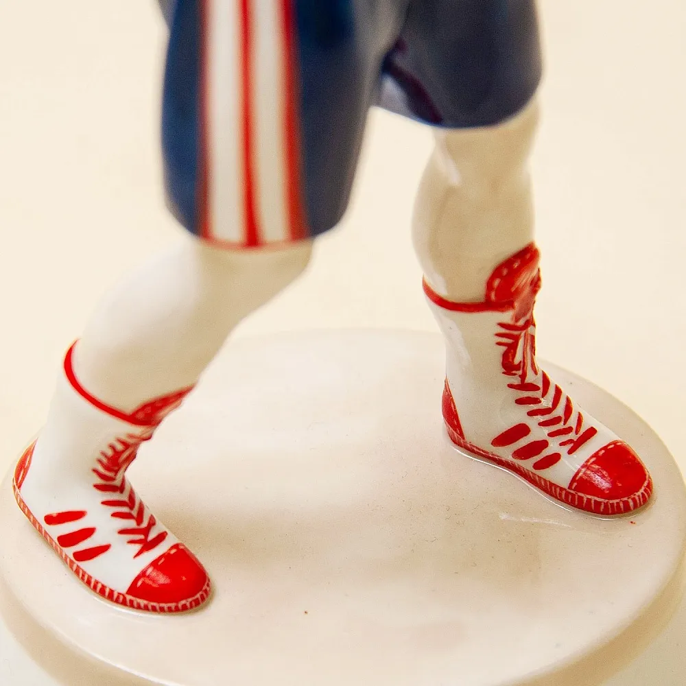 Авторская Коллекционная Фарфоровая Статуэтка «Боксёр», Россия.