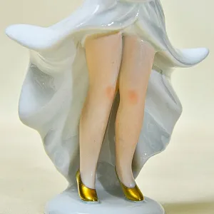 Коллекционная Фарфоровая статуэтка «Маленькая Танцовщица» ВАЛЕНДОРФ - WALLENDORF Германия.