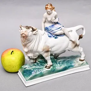 Коллекционная Фарфоровая статуэтка «ПОХИЩЕНИЕ ЕВРОПЫ», Karl Ens Германия, первая половина ХХ века. 