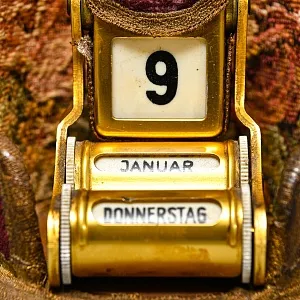 Редкость! Антикварный Перекидной Настольный Календарь, Германия начало ХХ века.