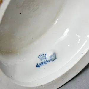 Антикварная Фарфоровая статуэтка «Девушка с кувшином», Nymphenburg Германия, начало ХХ века.