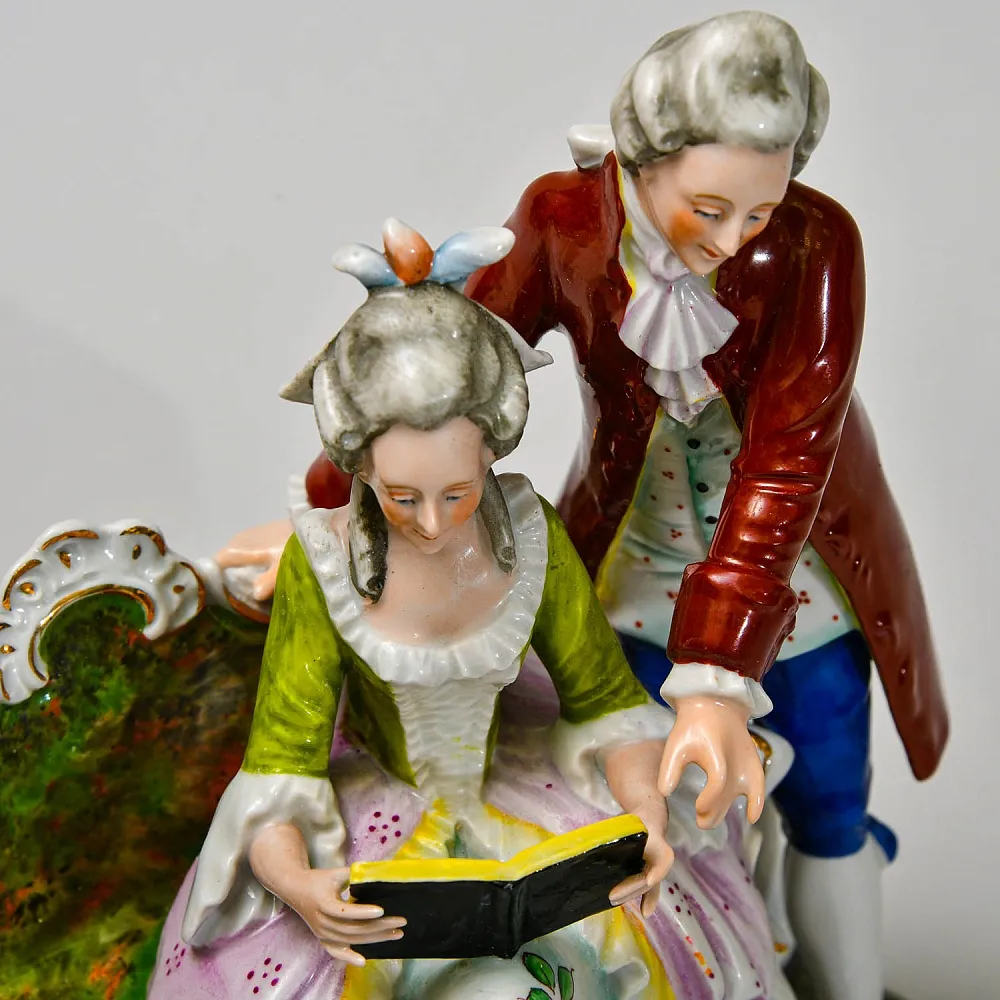 Антикварная Статуэтка «Любовный роман», фарфор Carl Scheidig, Германия начало ХХ века.