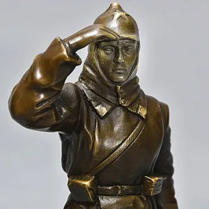 Авторская Бронзовая Статуэтка «Красноармеец в дозоре», Россия конец ХХ - начало ХХI веков. 