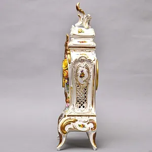 Большие Каминные Механические Фарфоровые Часы с боем «Букет из Роз», Franz Hermle & Sohn Германия 50 гг.