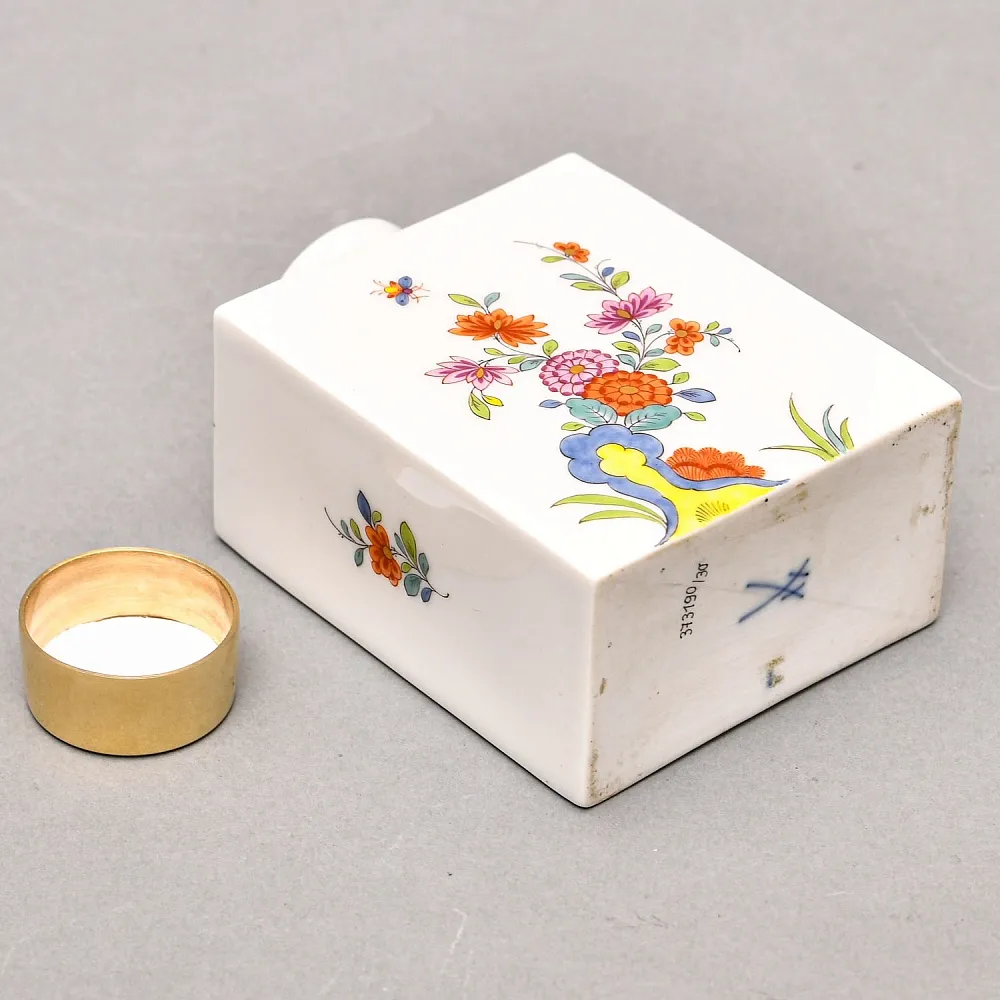 Коллекционная Фарфоровая Чайница - Баночка с крышкой «Букет», MEISSEN Германия ХХ век.