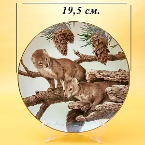 Коллекционная Тарелка «Лесной Год, ФЕВРАЛЬ. Куницы» Фарфор, Англия -1982 год.