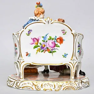 Коллекционная Фарфоровая статуэтка «Признание в любви», SP Dresden Германия.