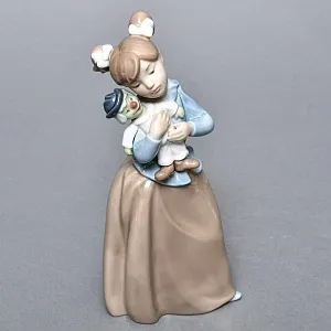 Коллекционная Фарфоровая статуэтка «Девочка с клоуном», Nao by Lladro Испания, 80-е гг. 
