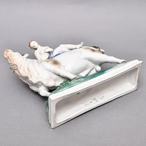 Коллекционная Фарфоровая статуэтка «ПОХИЩЕНИЕ ЕВРОПЫ», Karl Ens Германия, первая половина ХХ века. 