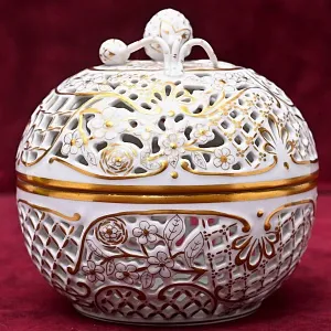 Фарфоровая Шкатулка - Бонбоньерка «ЗЕМЛЯНИКА», HEREND Венгрия, вторая половина ХХ века.