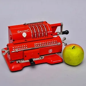 Арифмометр - Механическая Счётная Машинка «КРАСНЫЙ ФЕЛИКС» СССР.