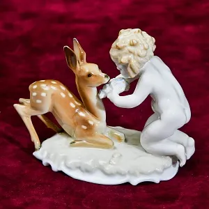 Фарфоровая статуэтка «Путти и олененок», Hutschenreuther, Германия - 1955 год..
