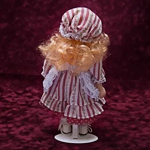 Коллекционная фарфоровая кукла №4 Бельгия Н - 27 см.