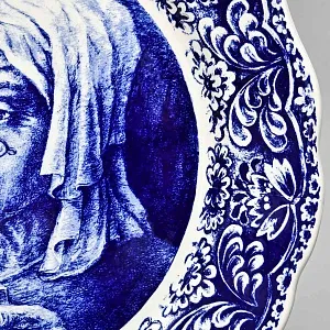 Декоративная Фарфоровая Тарелка - Блюдо «Морячка у окна. Ожидание», DELFTs - Royal Boch Бельгия.