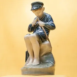 Фарфоровая Статуэтка «Мальчик - Пастух» ROYAL COPENHAGEN,  Дания, 50 -е годы ХХ века.