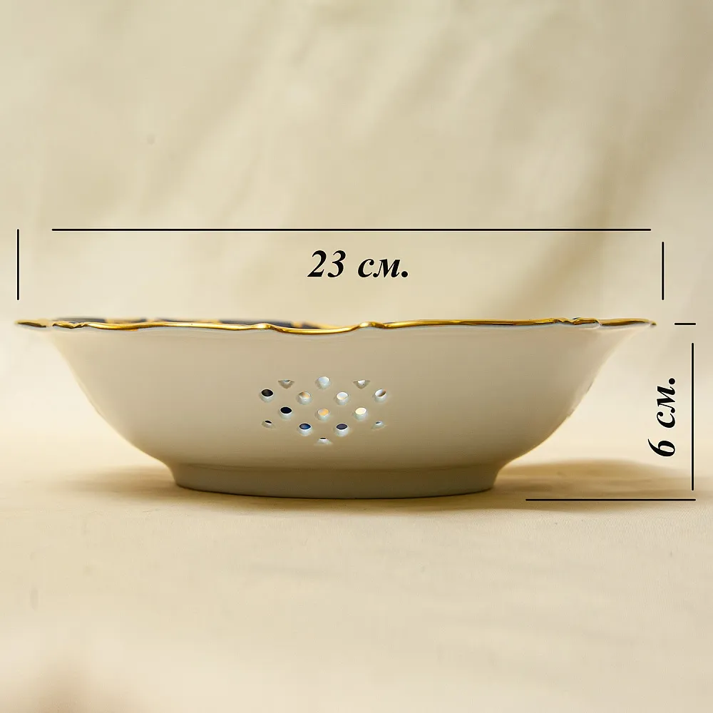 Фруктовница - Сухарница - Блюдо «Голубая Роза», Фарфор PirkenHammer Чехословакия, конец ХХ века.