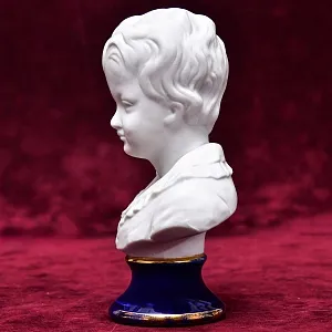 Фарфоровый Бюст - Статуэтка «МАЛЬЧИК. Александр Броньяр», Tharaud Limoges Франция.