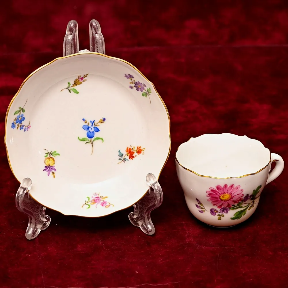 Классическая Кофейная пара «ЦВЕТЫ», Фарфор MEISSEN / МЕЙСЕН Германия.